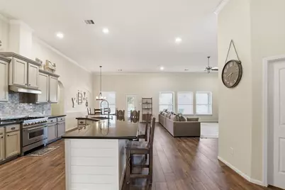 4115 Broadmoor Drive, Mont Belvieu, TX 77523 - Photo 10