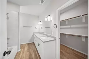 214 W Lewis St, Conroe, TX 77301 - Photo 18