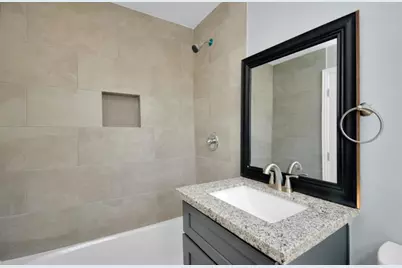 7919 Brays Street #C, Houston, TX 77012 - Photo 8