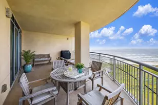 801 E Beach Dr, Galveston, TX 77550 - Photo 2