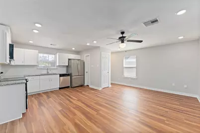 8617 Clarington Street, Houston, TX 77016 - Photo 4