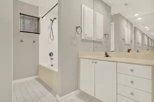 2005 Mason St, Houston, TX 77006 - Photo 18