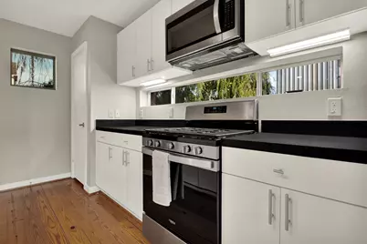 2005 Mason Street, Houston, TX 77006 - Photo 12