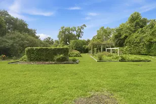 9400 Doliver Dr, Houston, TX 77063 - Photo 30