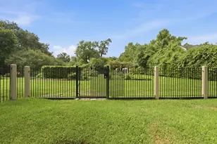 9400 Doliver Dr, Houston, TX 77063 - Photo 30