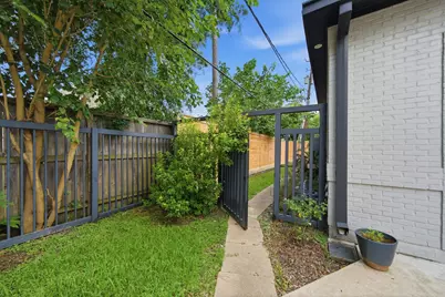 1601 Pine Chase Drive, Houston, TX 77055 - Photo 40