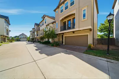 4011 Centre Glen Drive, Houston, TX 77043 - Photo 2