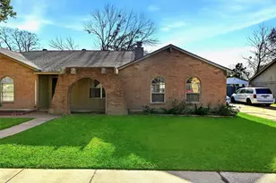 3735 Meadow Pl Dr, Houston, TX 77082 - Photo 1