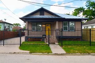 1127 Hammock St, Houston, TX 77009 - Photo 1