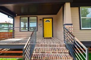 1127 Hammock St, Houston, TX 77009 - Photo 2