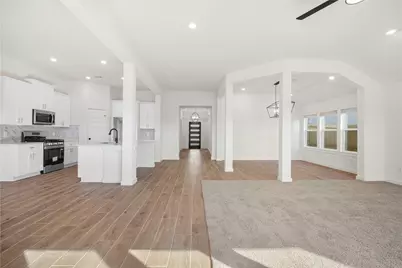 3222 Emerald Hills Drive, Angleton, TX 77515 - Photo 2