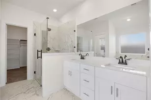 3222 Emerald Hills Dr, Angleton, TX 77515 - Photo 4