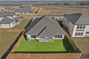3222 Emerald Hills Dr, Angleton, TX 77515 - Photo 28