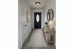 13722 New Village Ln, Sugar Land, TX 77498 - Photo 4