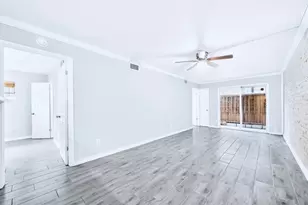 1418 Vermont St, Houston, TX 77006 - Photo 4