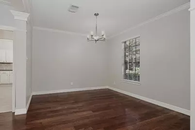 31 N Duskwood Place, The Woodlands, TX 77381 - Photo 4