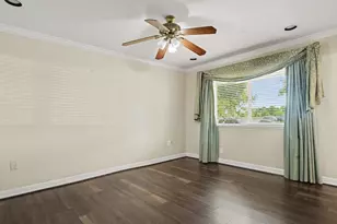 16506 Diana Ln, Houston, TX 77062 - Photo 8