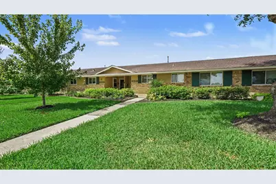 16506 Diana Lane, Houston, TX 77062 - Photo 2