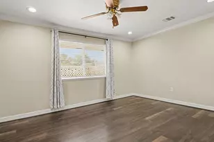 16506 Diana Ln, Houston, TX 77062 - Photo 10