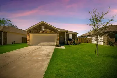 20043 Poppy Hills Ln, Cleveland, TX 77327 - Photo 2