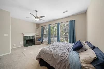 2400 Hollowbrook Lane, Conroe, TX 77384 - Photo 12
