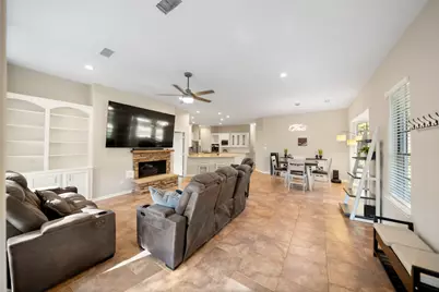 2400 Hollowbrook Lane, Conroe, TX 77384 - Photo 12