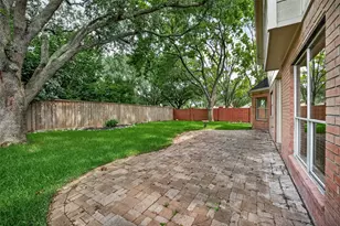 128 Island Breeze Cir, League City, TX 77573 - Photo 30