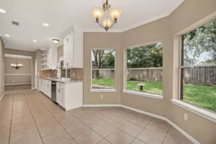 128 Island Breeze Cir, League City, TX 77573 - Photo 16