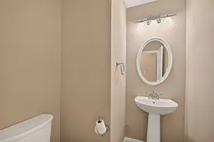 128 Island Breeze Cir, League City, TX 77573 - Photo 18