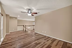 128 Island Breeze Cir, League City, TX 77573 - Photo 26