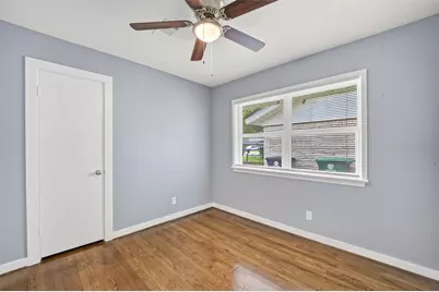 11226 Huggins Drive, Houston, TX 77035 - Photo 22