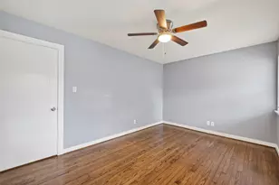 11226 Huggins Dr, Houston, TX 77035 - Photo 26