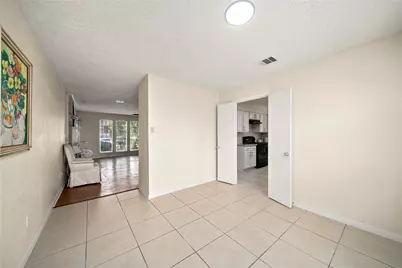 10718 Nobility Drive, Houston, TX 77099 - Photo 8