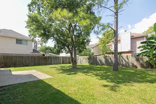 10718 Nobility Dr, Houston, TX 77099 - Photo 24
