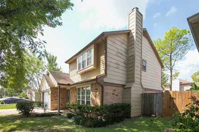 10718 Nobility Drive, Houston, TX 77099 - Photo 2