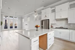 1005 St Charles St, Houston, TX 77003 - Photo 12