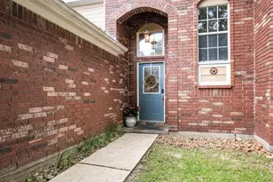 2 Amber Fire Pl, The Woodlands, TX 77381 - Photo 4