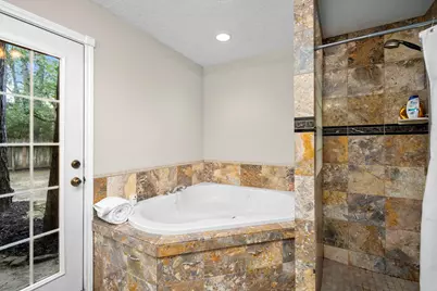 2 Amber Fire Place, The Woodlands, TX 77381 - Photo 10