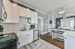 2314 31st St, Galveston, TX 77550 - Photo 10