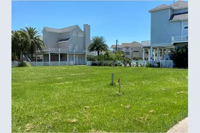 14207 Treasure Court, Galveston, TX 77554 - Photo 2