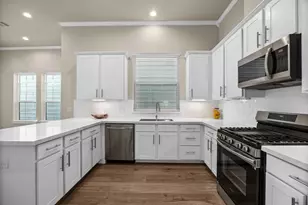 1606 Northwood St, Houston, TX 77009 - Photo 12