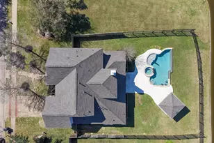 1922 Lake Grayson Dr, Katy, TX 77494 - Photo 32