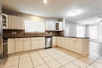 18903 Pine Trace Court, Humble, TX 77346 - Photo 8