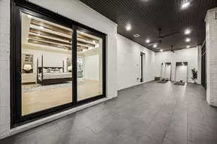 431 W 30th St, Houston, TX 77018 - Photo 18