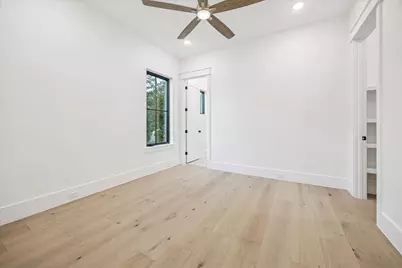 431 W 30th Street, Houston, TX 77018 - Photo 24