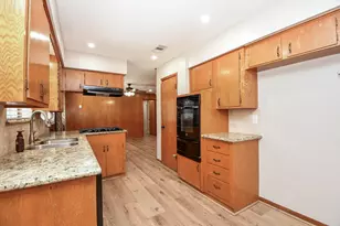 2303 Willow Blvd, Pearland, TX 77581 - Photo 12