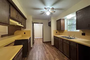1609 Forrest Dr, Wharton, TX 77488 - Photo 10