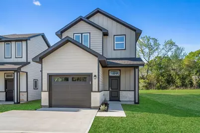 408 W Marlin Street, Willis, TX 77378 - Photo 1
