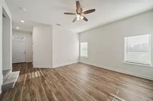 408 W Marlin St, Willis, TX 77378 - Photo 10