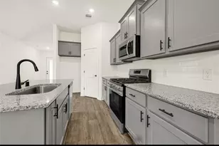 4321 W Bayou Maison, Dickinson, TX 77539 - Photo 6